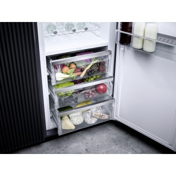 Miele K 7743 E Εντοιχιζόμενο Ψυγείο Συντήρησης 294lt Υ177xΠ55.9xΒ54.6εκ. Λευκό